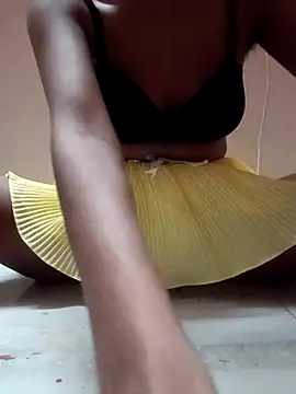 wildlkitten online show from March 22, 2025, 7:42 pm
