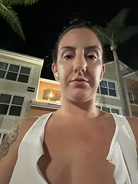 Snapshot of sweetsirenn chatting on July 9, 2026, 5:00 am sweetsirenn online show from July 9, 2026, 5:00 am