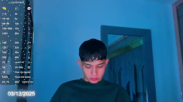 Snapshot of Sebax_Young chatting on December 3, 2025, 8:29 pm Sebax Young online show from December 3, 2025, 8:29 pm
