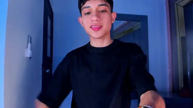 Snapshot of Sebax_Young chatting on February 28, 2026, 8:21 pm Sebax Young online show from February 28, 2026, 8:21 pm