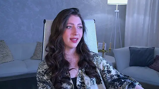 Mary Miiller online show from June 11, 2026, 6:44 am