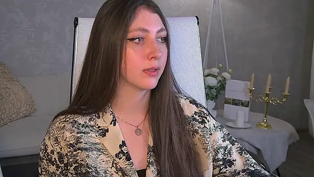 Mary Miiller online show from July 13, 2026, 12:41 pm