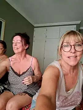 ClassyNAWTYBritMILF online show from July 4, 2026, 8:20 am