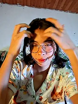 dolliette24 online show from July 24, 2026, 10:57 am