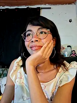 dolliette24 online show from July 26, 2026, 6:21 am
