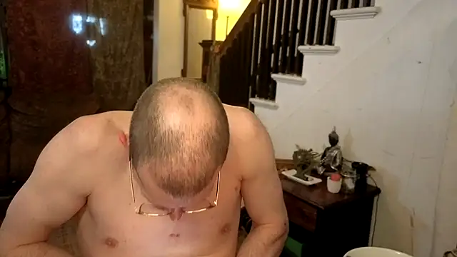 Snapshot of MasterDaddyCool chatting on July 10, 2026, 9:06 pm MasterDaddyCool online show from July 10, 2026, 9:06 pm