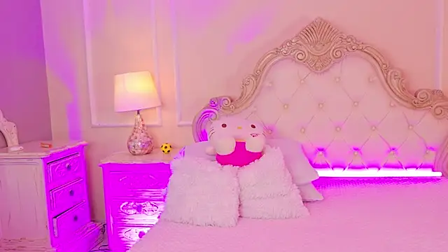 SamantaKane online show from July 16, 2026, 3:56 am