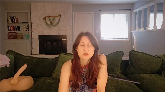 Snapshot of MommyGoddessL chatting on June 27, 2026, 11:54 pm MommyGoddessL online show from June 27, 2026, 11:54 pm