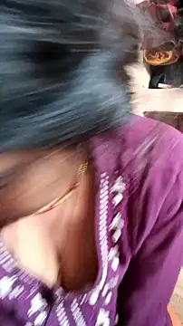 Guriya0076 online show from May 4, 2026, 2:29 am