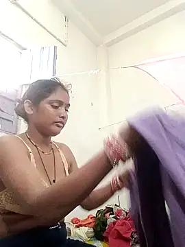 Guriya0076 online show from May 16, 2026, 12:51 am