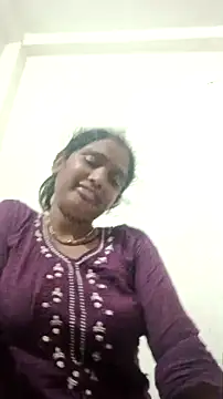 Guriya0076 online show from June 4, 2026, 1:17 pm