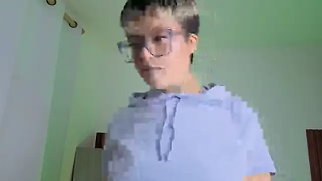 Snapshot of Rebeka-baker chatting on July 4, 2026, 11:16 am Rebeka-baker online show from July 4, 2026, 11:16 am