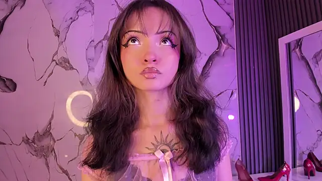 MaddieStark online show from July 9, 2026, 1:04 pm