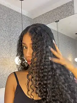 jadee8 online show from July 15, 2026, 3:39 pm
