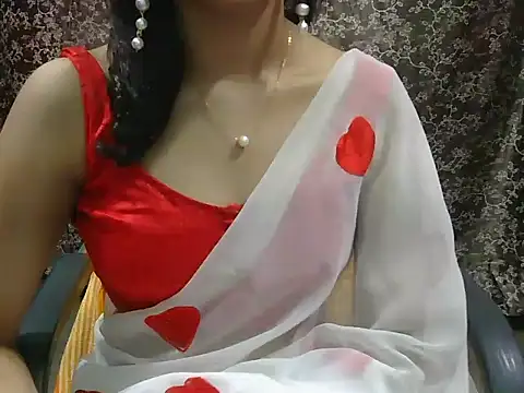 Snapshot of lovely_soniya chatting on July 23, 2026, 7:28 am lovely soniya online show from July 23, 2026, 7:28 am