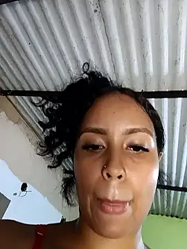 Fernanda30 online show from May 15, 2026, 11:56 pm