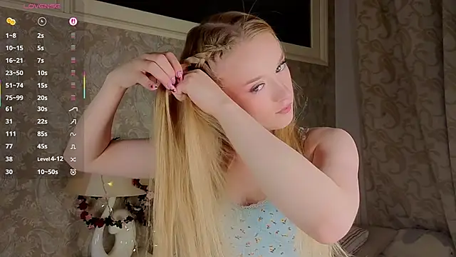 Snapshot of Emma_Frosty chatting on June 6, 2026, 9:08 pm Emma Frosty online show from June 6, 2026, 9:08 pm