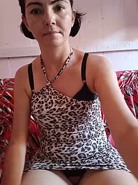Luana sexy42 online show from July 15, 2026, 7:41 pm