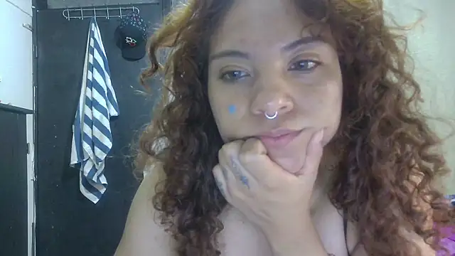 VioletV online show from May 22, 2026, 12:40 am