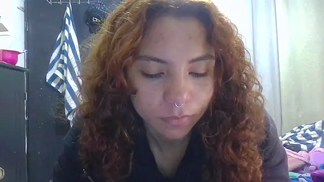 Snapshot of VioletV chatting on July 18, 2026, 1:43 am VioletV online show from July 18, 2026, 1:43 am