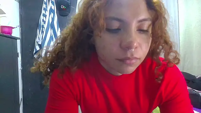 Snapshot of VioletV chatting on July 25, 2026, 2:20 am VioletV online show from July 25, 2026, 2:20 am
