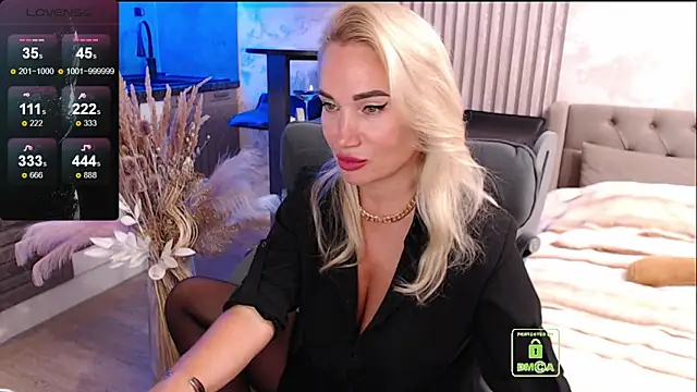 FreeBerryMILF online show from June 6, 2026, 6:56 pm