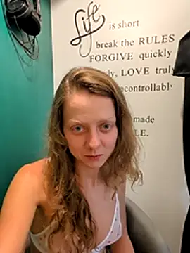 Eveline Beauty Kitty online show from July 28, 2026, 7:50 pm