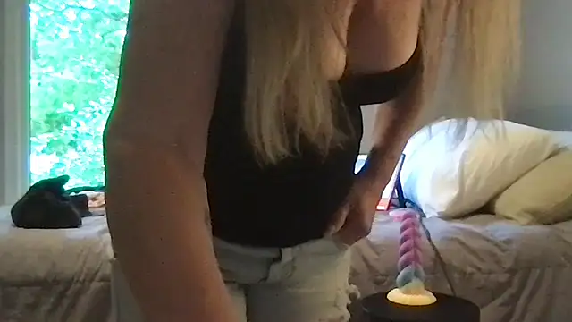 milf-Lacey online show from July 29, 2026, 2:59 pm