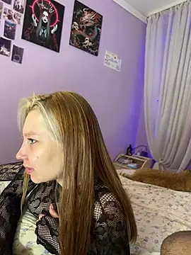 Snapshot of Nicole_matt chatting on August 3, 2026, 12:31 am Nicole matt online show from August 3, 2026, 12:31 am