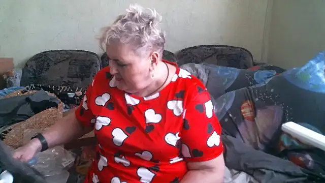 Snapshot of Lana555 chatting on July 7, 2026, 1:37 pm Lana555 online show from July 7, 2026, 1:37 pm