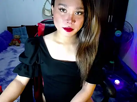 Snapshot of Urassiansweetcummer chatting on March 19, 2026, 2:26 am Urassiansweetcummer online show from March 19, 2026, 2:26 am