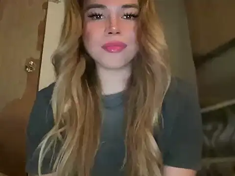 goddessofalltime online show from May 17, 2026, 10:22 am