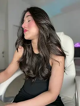 julieta jhonss online show from July 2, 2026, 3:06 am