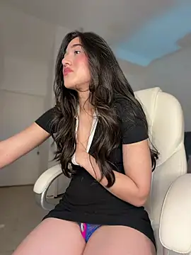 julieta jhonss online show from August 8, 2026, 2:57 am