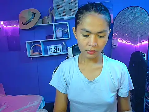 urgirljane online show from June 21, 2026, 2:47 am