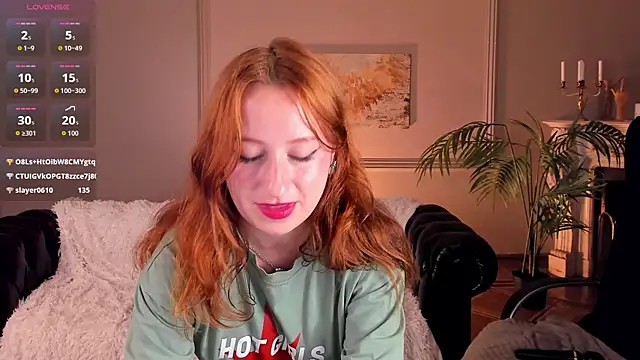 Snapshot of Violet_Griffen chatting on July 3, 2026, 6:25 pm Violet Griffen online show from July 3, 2026, 6:25 pm