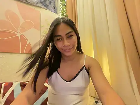 Snapshot of Sweetasian_cum chatting on June 25, 2026, 4:12 am Sweetasian cum online show from June 25, 2026, 4:12 am