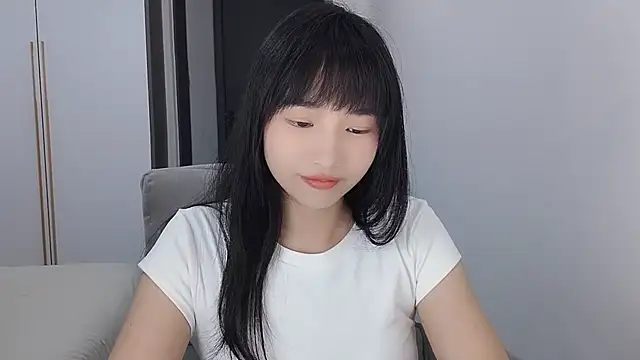 Lisa-3333 online show from June 19, 2026, 1:15 pm