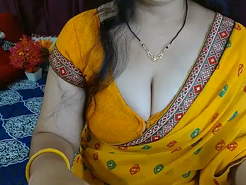 Snapshot of Hot_anika_ chatting on July 2, 2026, 2:56 pm Hot anika online show from July 2, 2026, 2:56 pm