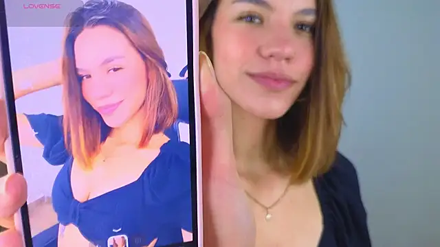 AntonellaaRossii online show from July 20, 2026, 1:24 pm