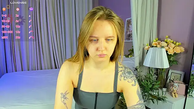 Snapshot of Rina_Panic chatting on July 6, 2026, 1:02 am Rina Panic online show from July 6, 2026, 1:02 am