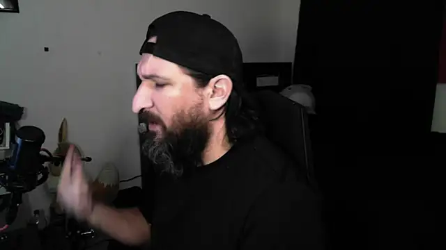 DevilPup75  online show from May 18, 2026, 7:47 am