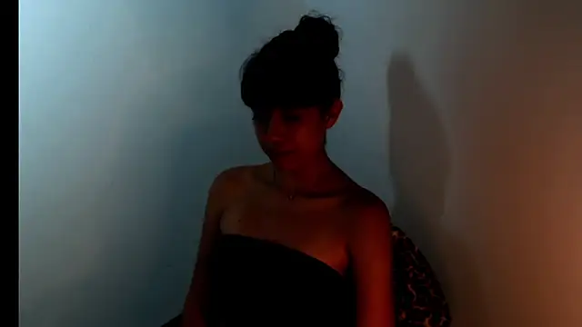 Snapshot of meganmiauu chatting on July 9, 2026, 9:35 am meganmiauu online show from July 9, 2026, 9:35 am