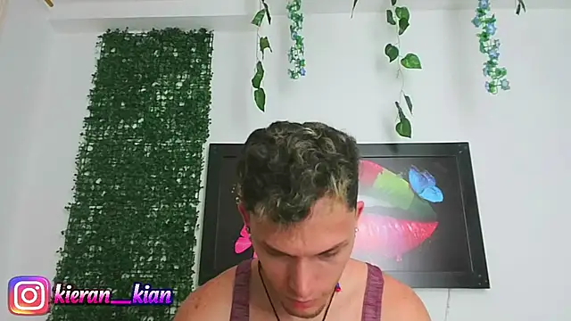Snapshot of Kieran_kian chatting on May 1, 2026, 3:55 am Kieran kian online show from May 1, 2026, 3:55 am
