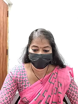 Snapshot of tamil_Sigappu_Roja chatting on June 10, 2026, 12:33 am tamil Sigappu Roja online show from June 10, 2026, 12:33 am