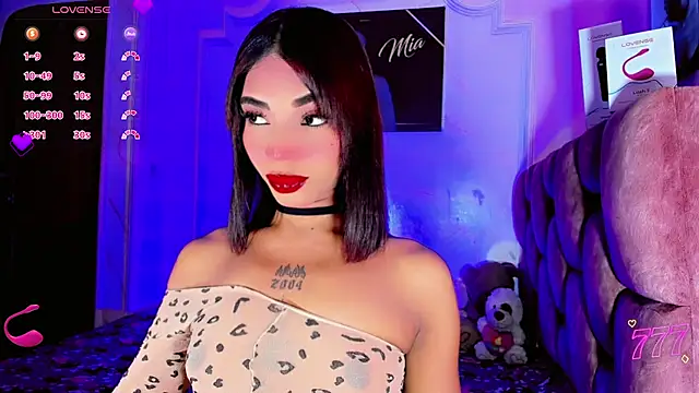 LADY-HOT-SEXY- online show from June 11, 2026, 2:53 am