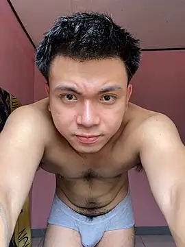 JerichoGutierez online show from June 8, 2026, 4:24 am