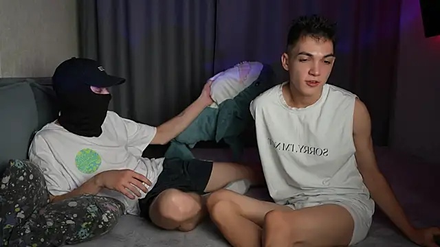MattyandAiden online show from August 5, 2026, 7:28 pm