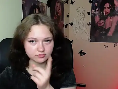 LadyAlice  online show from June 25, 2026, 5:12 am