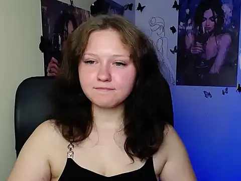 LadyAlice  online show from July 4, 2026, 6:08 am